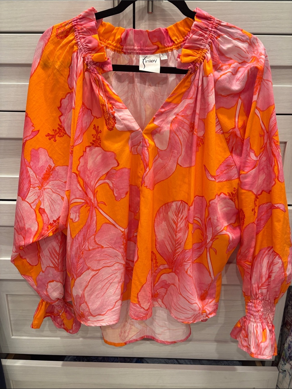 Finley candace floral blousen sleeve top in royal hawaiian orange/pink size L